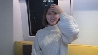 25对大长腿小少妇 深夜来相会 C罩杯 床边啪啪 乳浪翻滚浪叫震天 精彩劲爆
